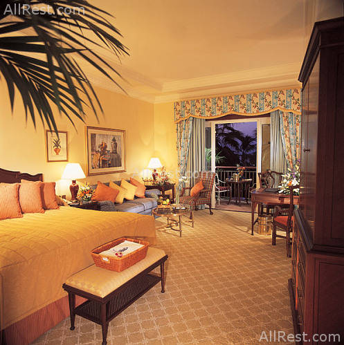 The Ritz-Carlton Dubai 8